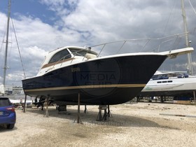 1996 Hatteras Yachts 39