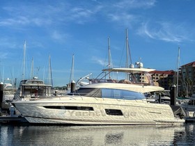 Prestige Yachts 550 Flybridge Hardtop