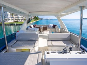 2017 Prestige Yachts 680