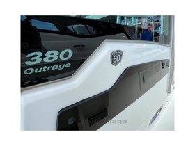 2018 Boston Whaler 380 Outrage na sprzedaż