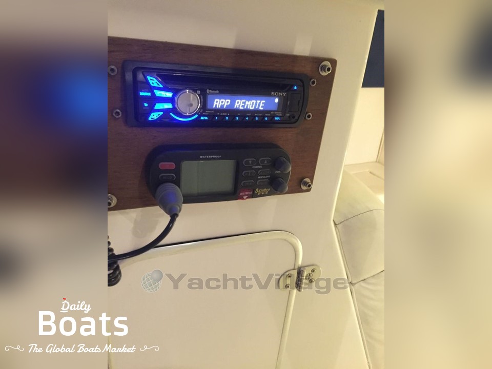 1998 Cigarette R T 38 Top Gun for sale View price photos and Buy