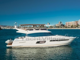 Prestige Yachts 550