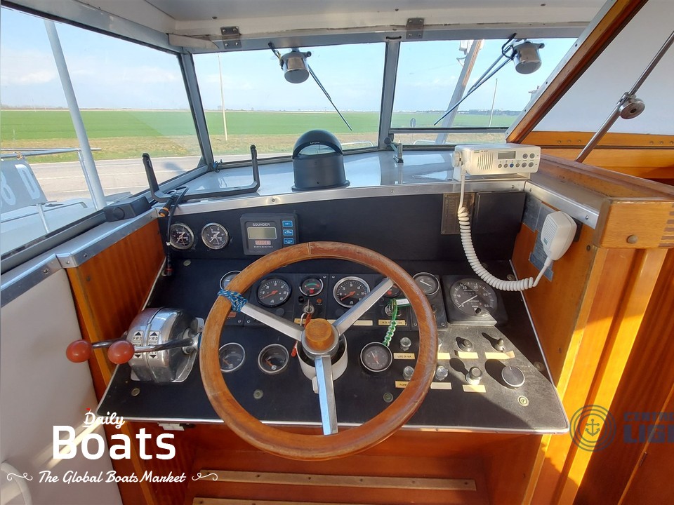 1975 27 Seafarer for sale. View price, photos and Buy 1975