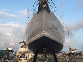 Acquistare 2002 Universal Yachting