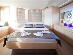 2012 Ferretti Yachts 620