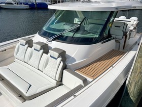 Купити 2023 Tiara Yachts 43 Ls