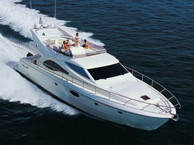 Vegyél 2004 Ferretti Yachts 590