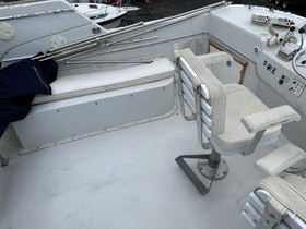 Купить 1982 Uniflite Yacht Fisher