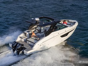 Cruisers Yachts 34 Gls Outboard