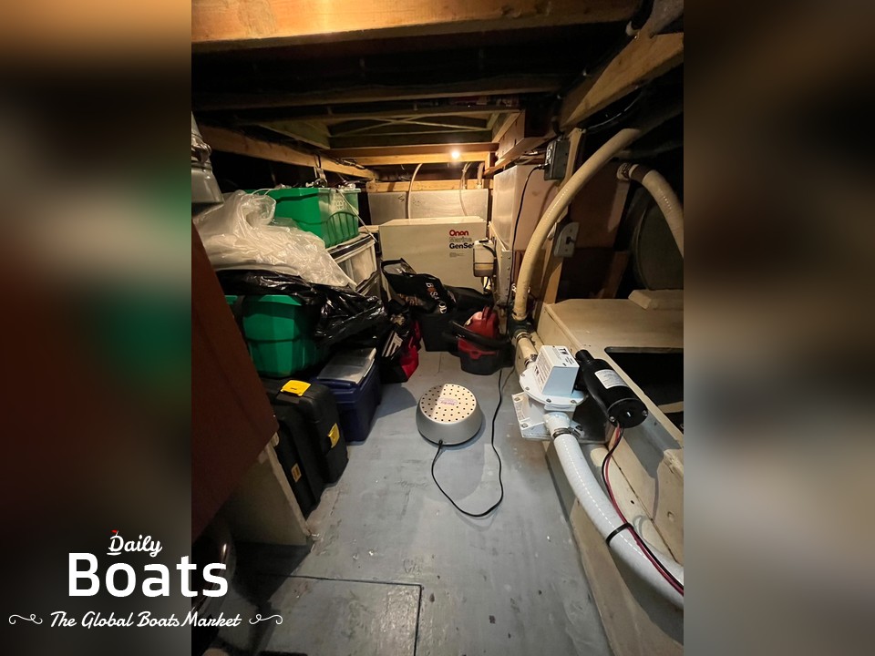 1988 Canoe Cove TriCabin for sale. View price, photos and Buy 1988