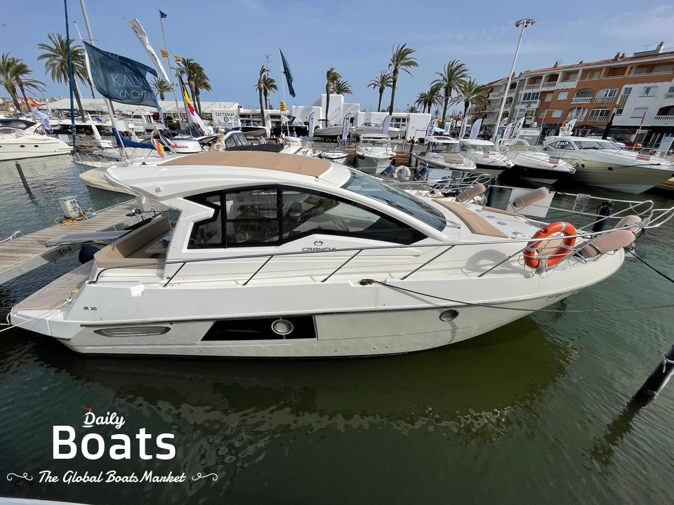 2012 Cranchi M38