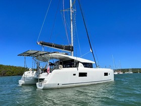 2021 Lagoon 42