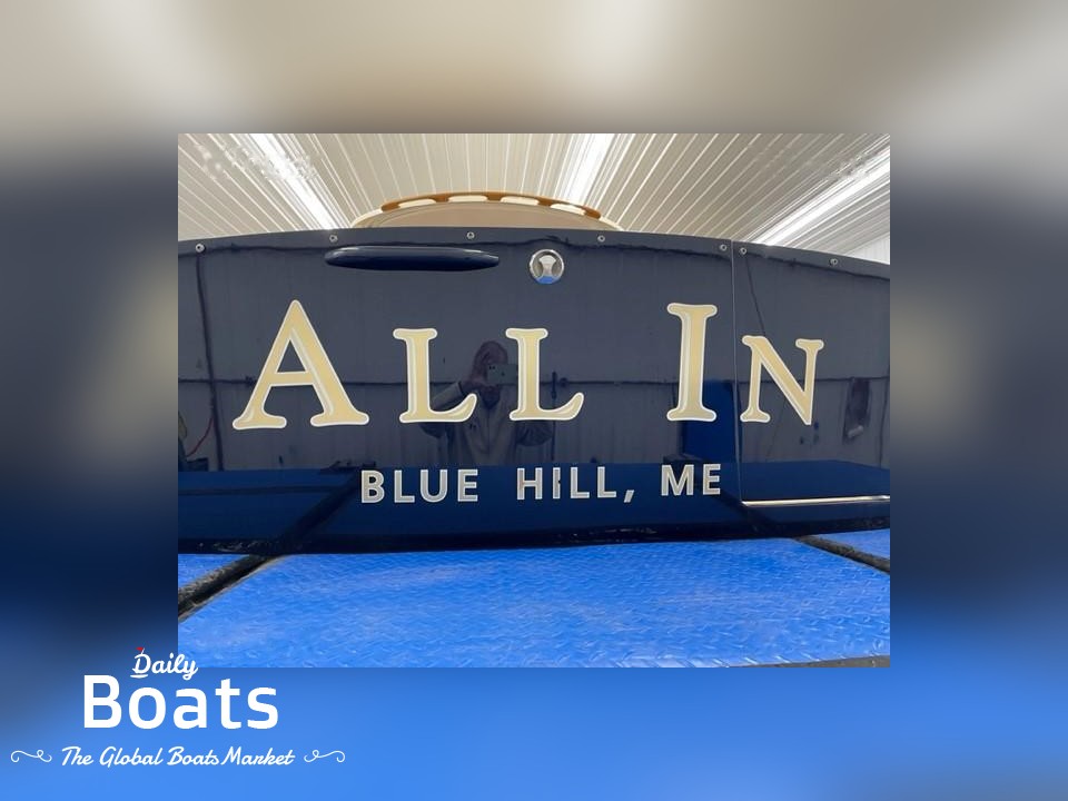 2013 Hinckley Talaria 34 for sale. View price, photos and Buy 2013