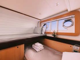 2010 Ferretti Yachts 800 Hard Top
