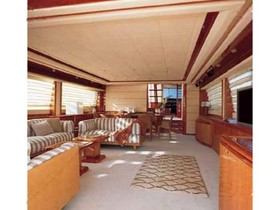 2006 Ferretti Yachts 881 for sale
