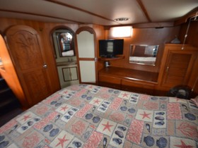 1988 CHB 42 Sundeck for sale