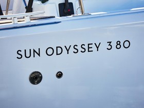 Kupiti 2022 Jeanneau Sun Odyssey 380
