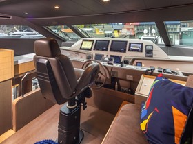 Vegyél 2014 Ferretti Yachts Raised Pilot House