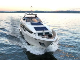 2014 Ferretti Yachts Raised Pilot House til salg