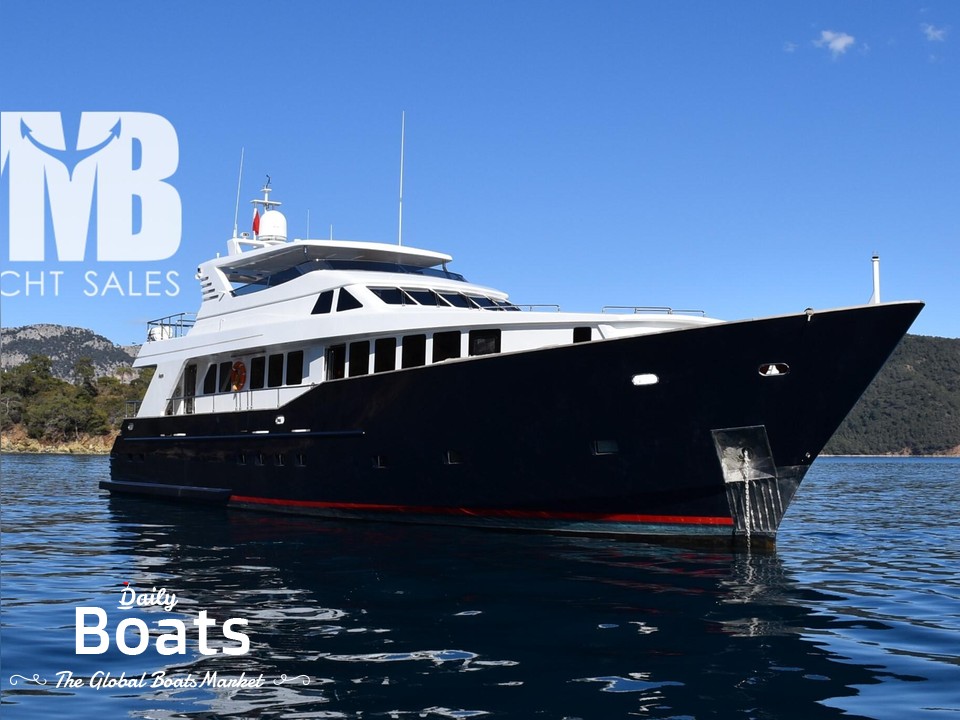 2002 Bugari 27 M