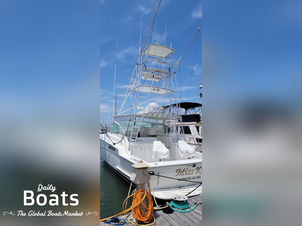 1996 Hatteras 43 Express