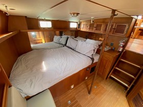 Köpa 1991 Custom Challson Blue Seas 37 Flybridge Cruiser