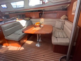 2004 Hunter 44 Deck Salon