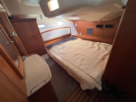 2004 Hunter 44 Deck Salon