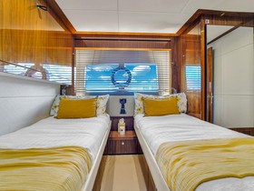 2016 Sunseeker 92 Yacht