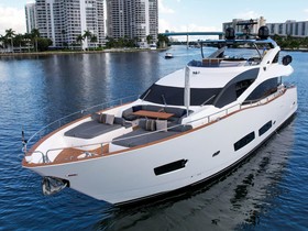 2016 Sunseeker 92 Yacht