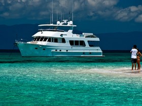 2010 Outer Reef Yachts 700 на продажу