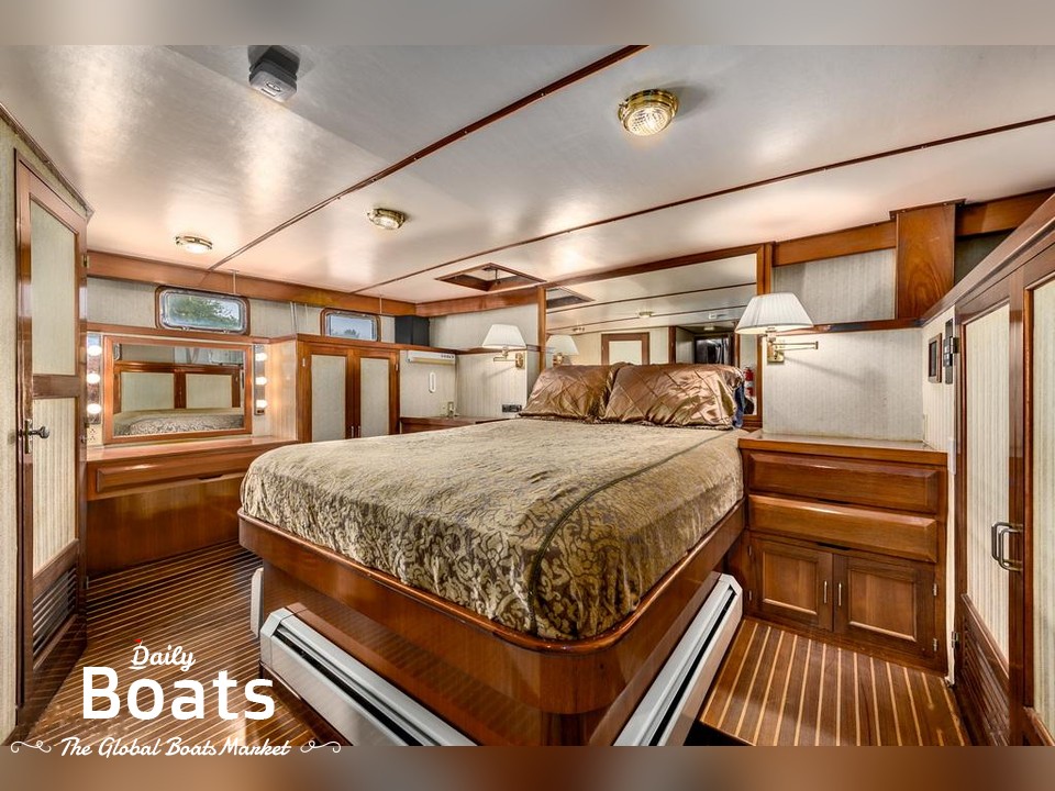 1987 DeFever Cabin Cruiser for sale. View price, photos and Buy 1987