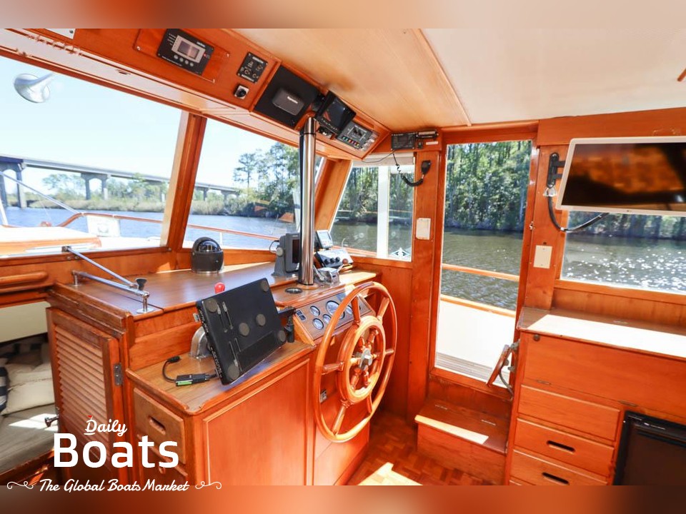 1984 Grand Banks Classic for sale. View price, photos and Buy 1984