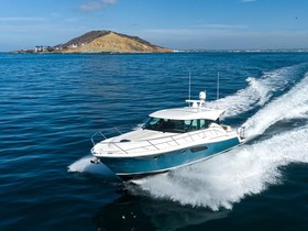 2016 Tiara Yachts C44 Coupe