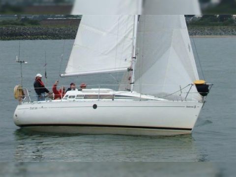 Beneteau First 285