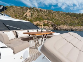 2015 Sunseeker 86 Yacht for sale