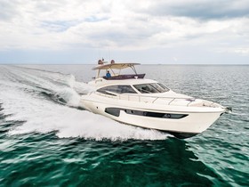 2015 Ferretti Yachts 650