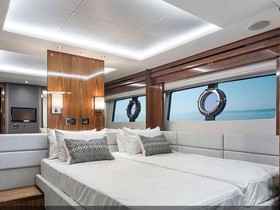 Купити 2016 Sunseeker 86 Yacht
