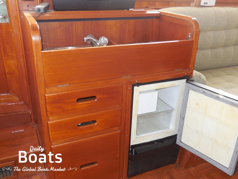 1989 Grand Banks 46 Classic for sale. View price, photos and Buy 1989 ...