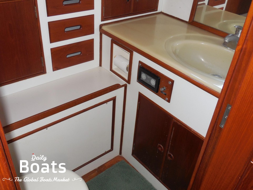 1989 Grand Banks 46 Classic for sale. View price, photos and Buy 1989 ...