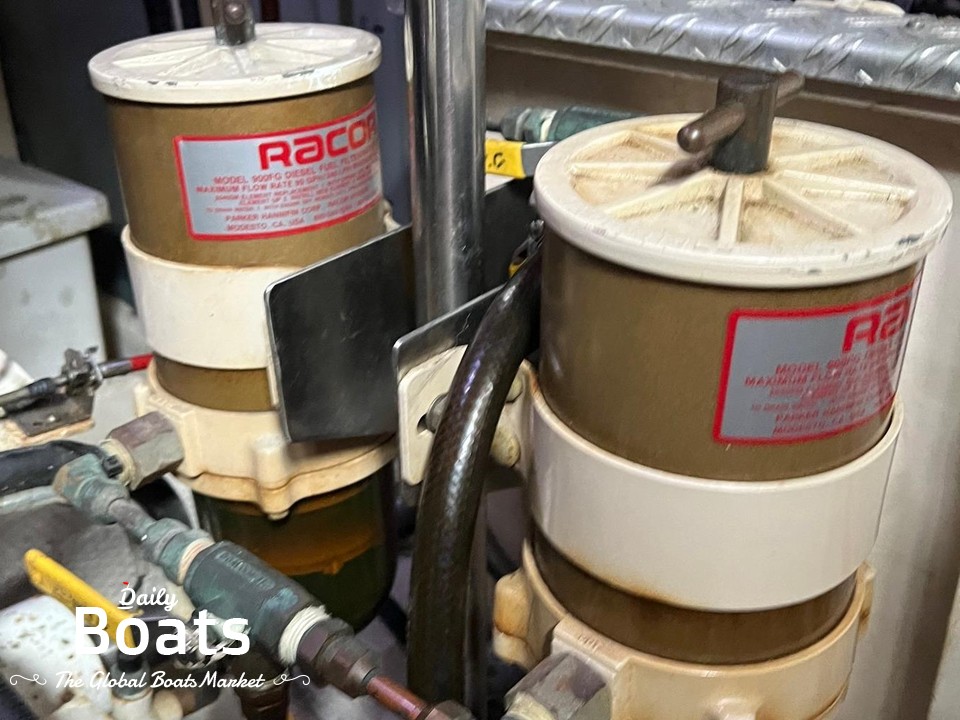 1989 Grand Banks 46 Classic for sale. View price, photos and Buy 1989 ...