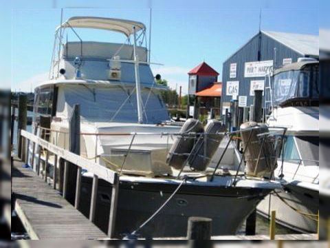 Hatteras Double Cabin Motor Yacht