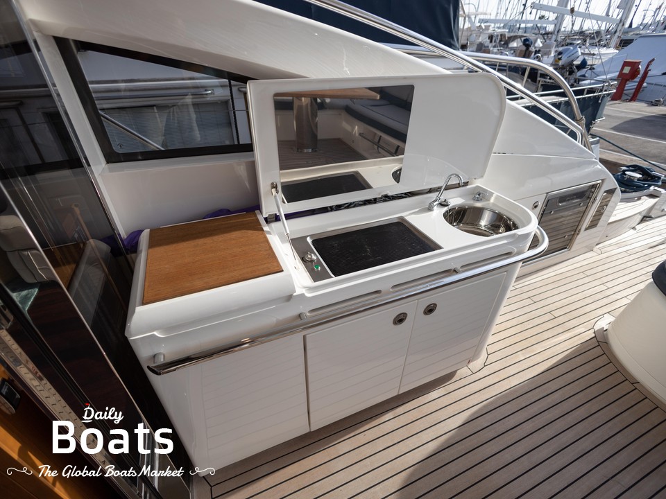 2011 Princess V62 for sale. View price, photos and Buy 2011 Princess ...