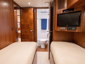 Vegyél 2013 Horizon Cockpit Motor Yacht
