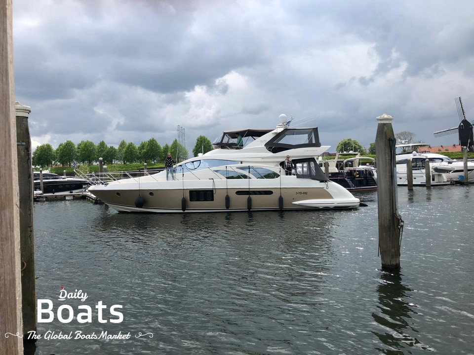2002 Azimut 55E