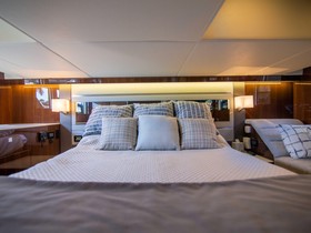 Buy 2022 Cruisers Yachts Cantius