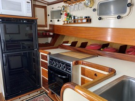 1983 Jarvis Newman 46 Flybridge Cruiser