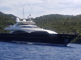 Ferretti Yachts 97
