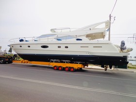 Ferretti Yachts 620 
