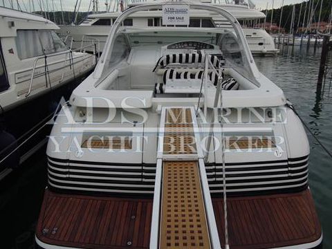 1996 Pershing 39 à vendre